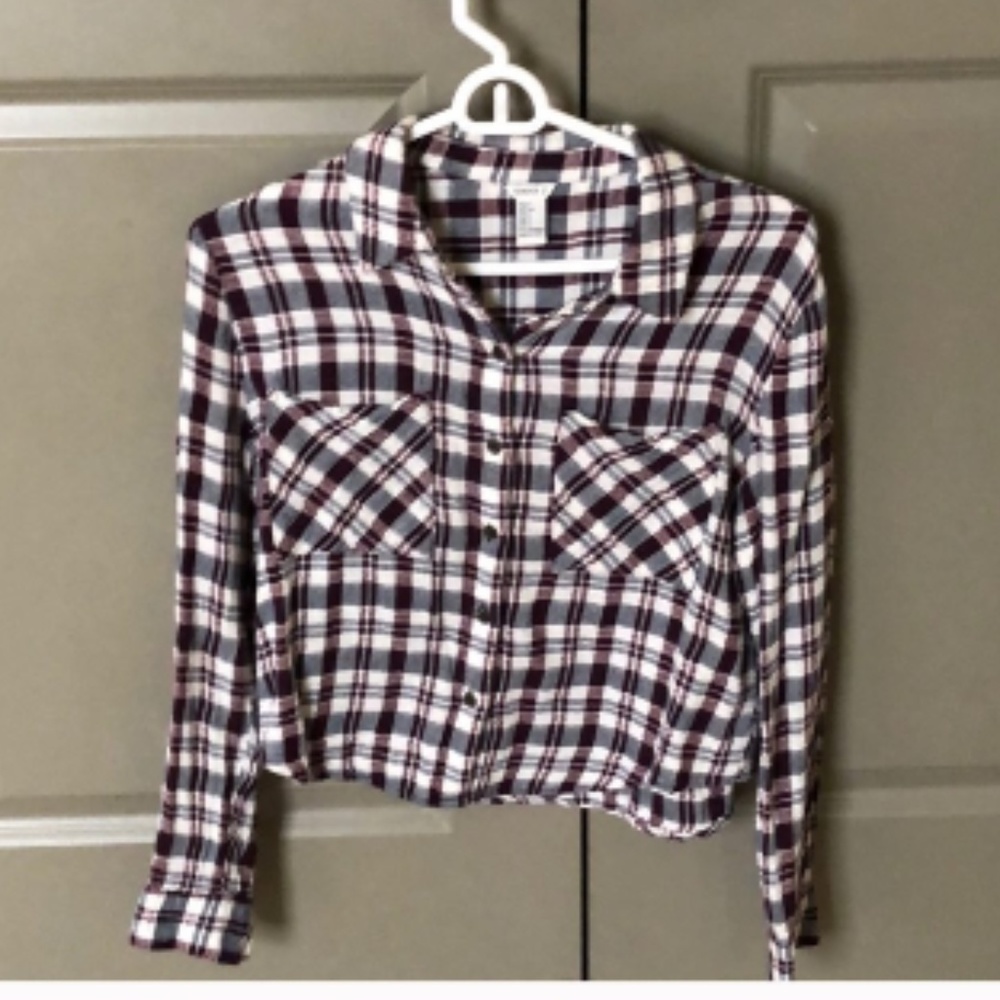 Cropped plaid shirt